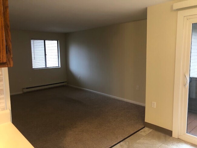 sala de estar - 64 Watertree Dr
