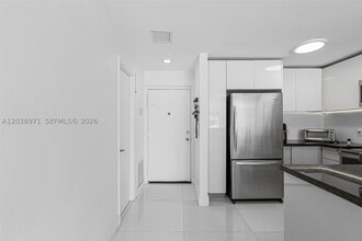 Building Photo - 6545 Indian Creek Dr