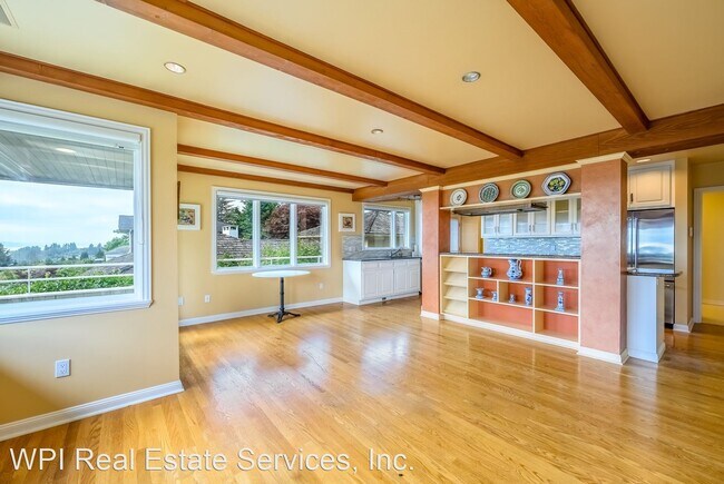 Building Photo - 4 br, 4 bath House - 6536 50th Ave. NE