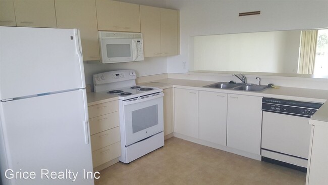 Foto del edificio - 2 br, 2 bath House - 208 Furse Lake Cir #D-10