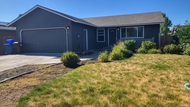 Building Photo - 3016 SW Pumice Pl
