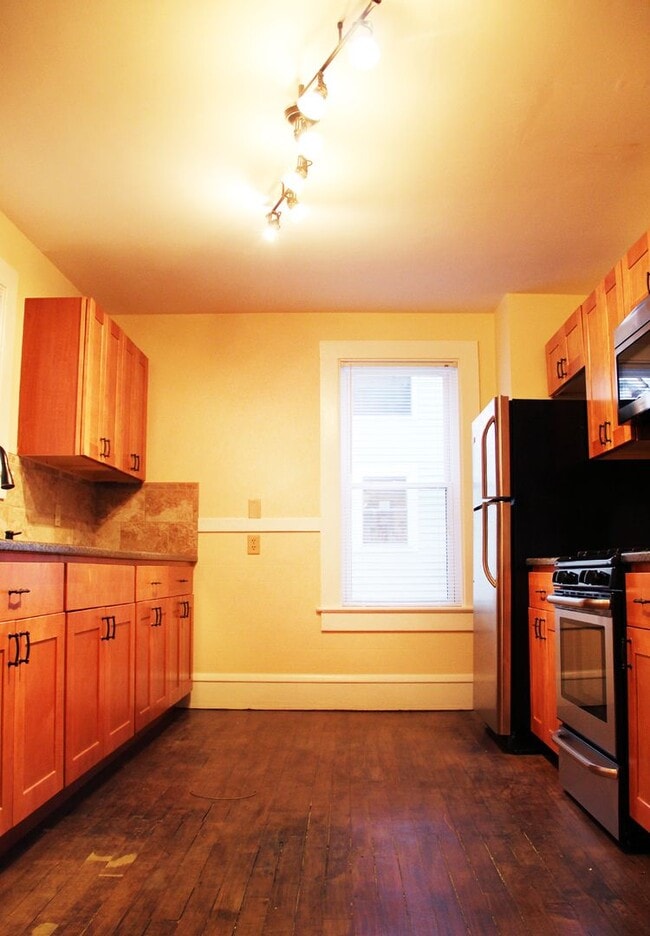 Building Photo - 23 West Ln