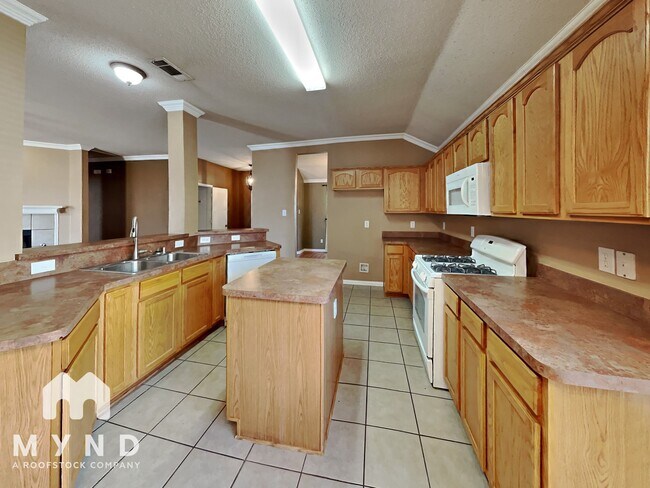 Foto del edificio - 5505 Stonemoss Dr