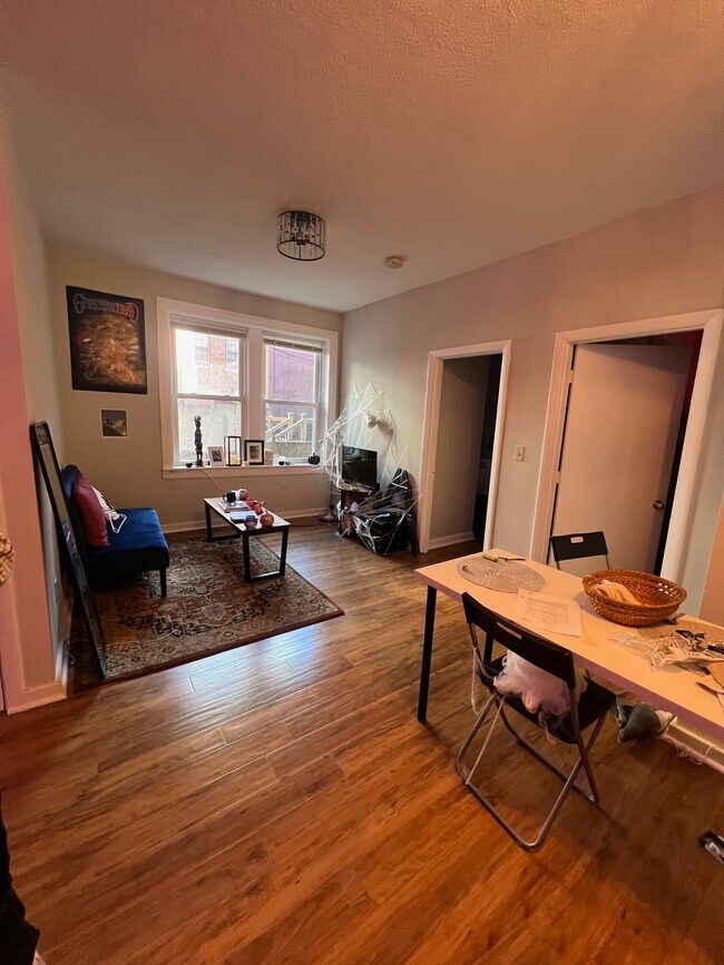 Foto del edificio - 145 Endicott St
