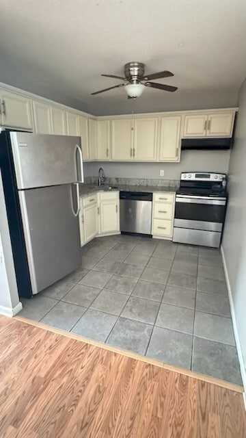 Foto del edificio - 1274 E Main St