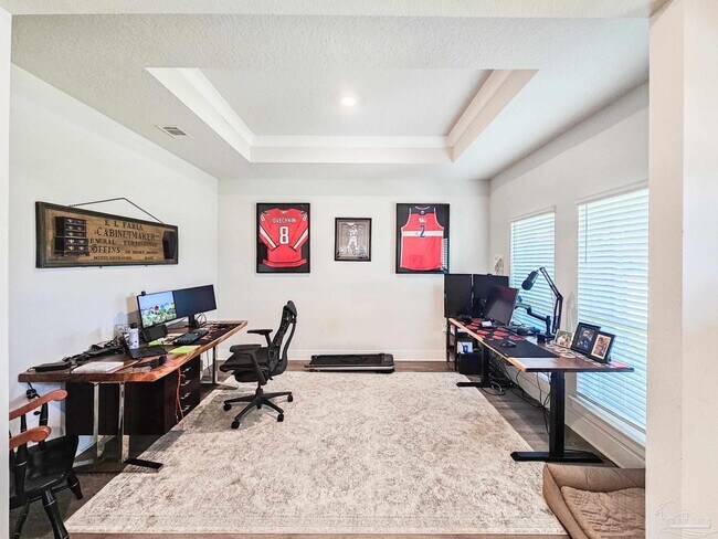 Foto del edificio - 5636 Blake Ln