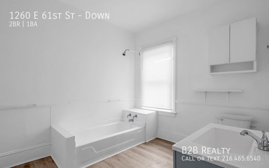 Foto principal - 1260 E 61st St