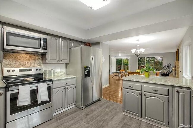 Building Photo - 7415 Steilacoom Blvd SW