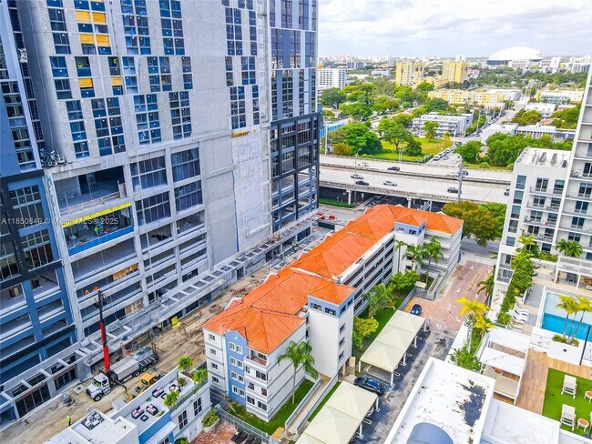 Foto del edificio - 269 NW 7th St