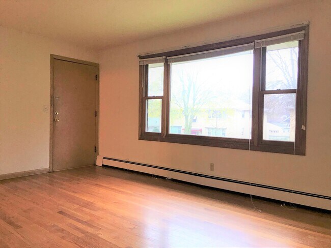 Foto del edificio - 410 Pawling St