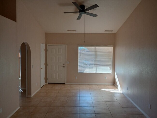 Foto del edificio - W Concordia Dr