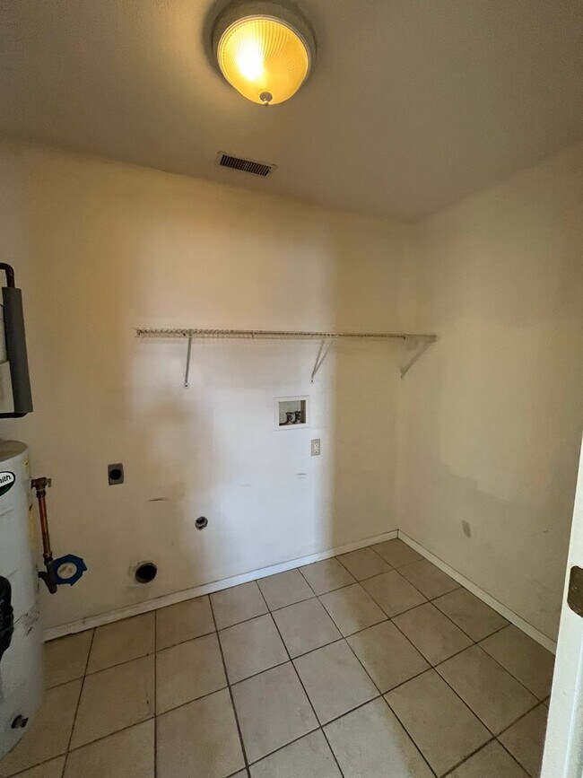 Foto del edificio - Cute 2bd/1bath