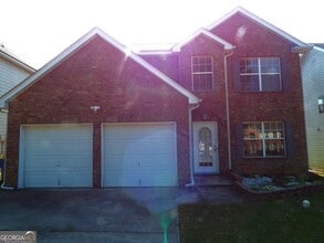 Building Photo - 4341 Estate St