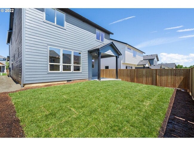 Foto del edificio - Modern 3 Bedroom, 2.5 Bathroom House in Ri...