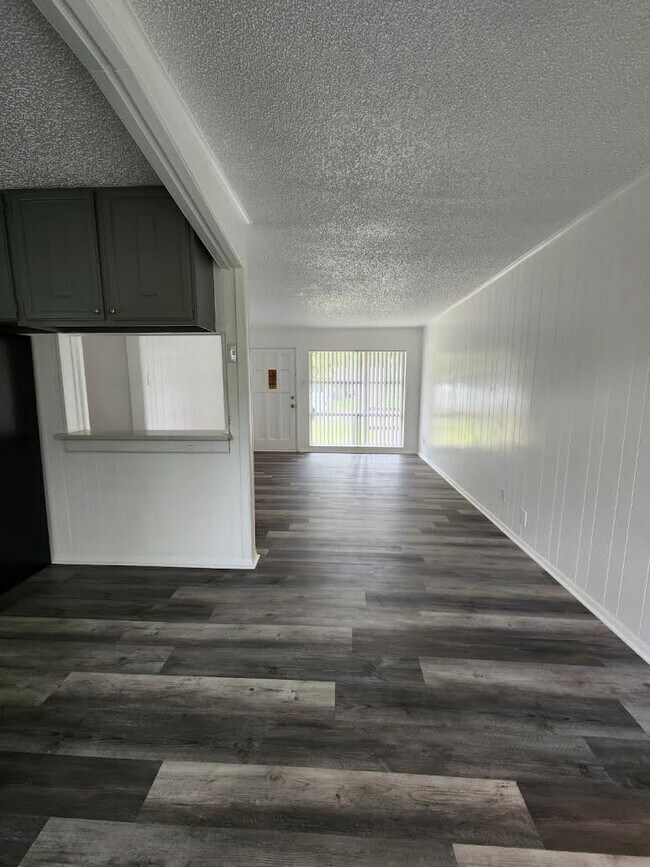 Foto del edificio - 2301 Cochran St