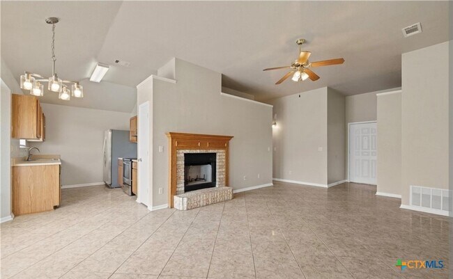 Foto del edificio - 2908 Southhill Dr