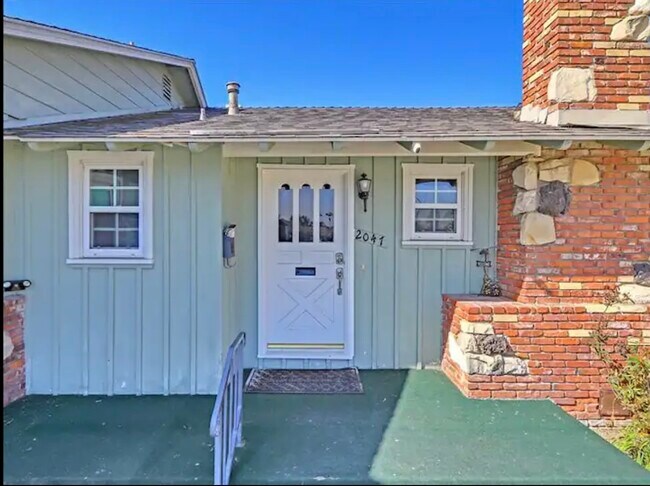 Building Photo - 2047 S Margie Ln