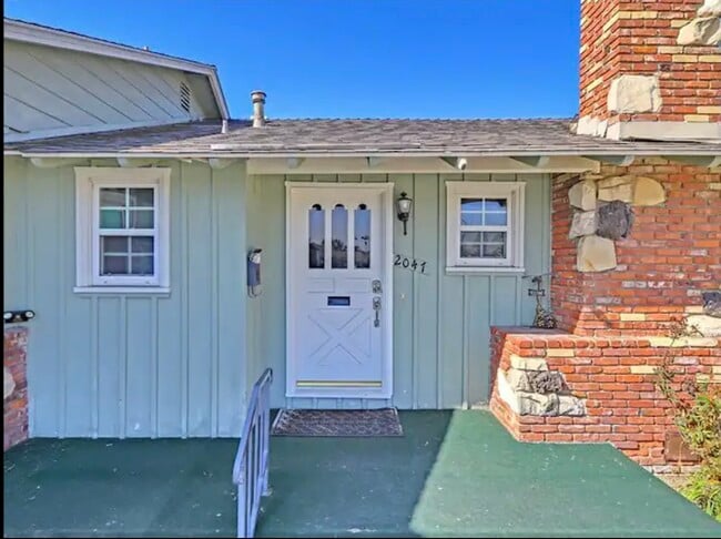 Foto del edificio - 2047 S Margie Ln