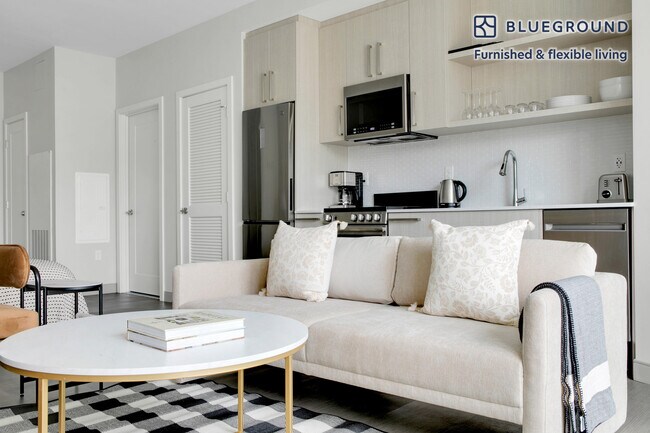 Foto del edificio - 3686 Washington St