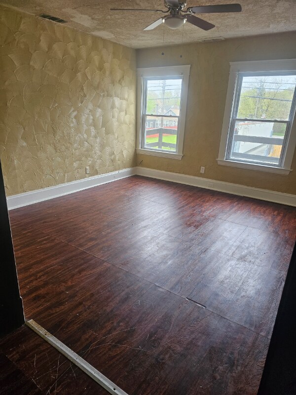 Foto del edificio - 6805 Clark Ave