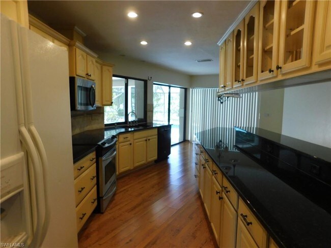 Foto del edificio - 16280 Forest Oaks Dr