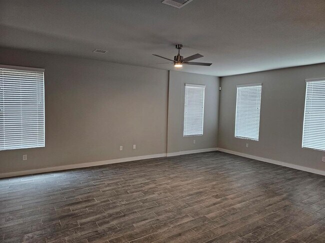 Building Photo - 2727 Oakleaf Ash Ln
