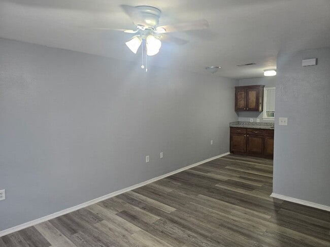 Building Photo - 204 Co Rd 2877