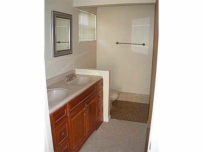 Foto del edificio - 15021 E Waterford Dr