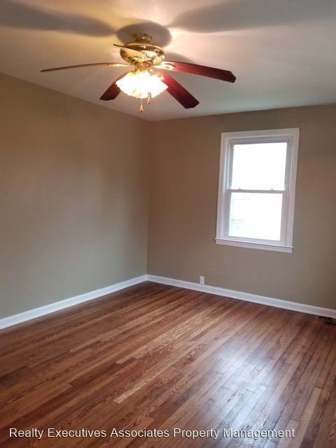 Building Photo - 2 br, 1 bath House - 3511 Feathers Street