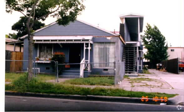 Building Photo - 1354 81st Ave