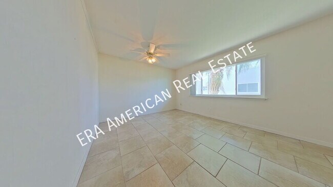 Foto del edificio - 726 Eglin Pkwy NE