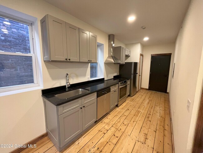 Foto del edificio - 257 3rd St