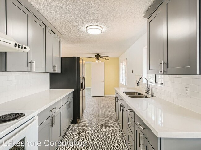 Building Photo - 3 br, 1.5 bath House - 3555A S Morgan St