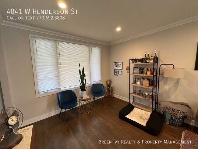 Foto del edificio - Large 5 Bedroom Single Family Home
