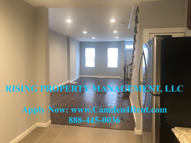 Building Photo - Renovated 3 Bedroom 1.5 Bathroom home in t...