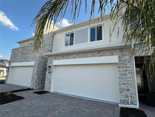 Building Photo - 8956 Swing Ln