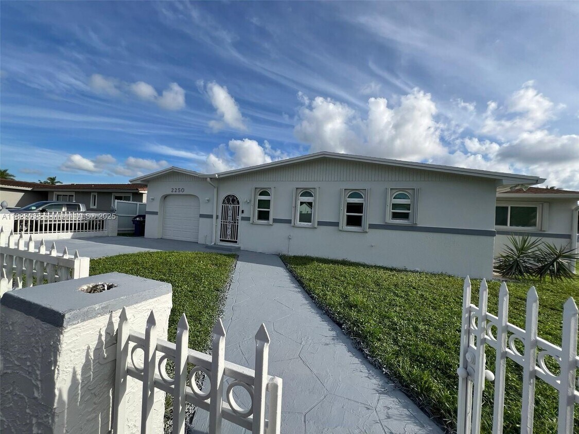 Primary Photo - 2250 NW 192nd Terrace