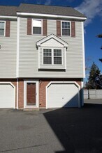 Building Photo - 1005 Middlesex St
