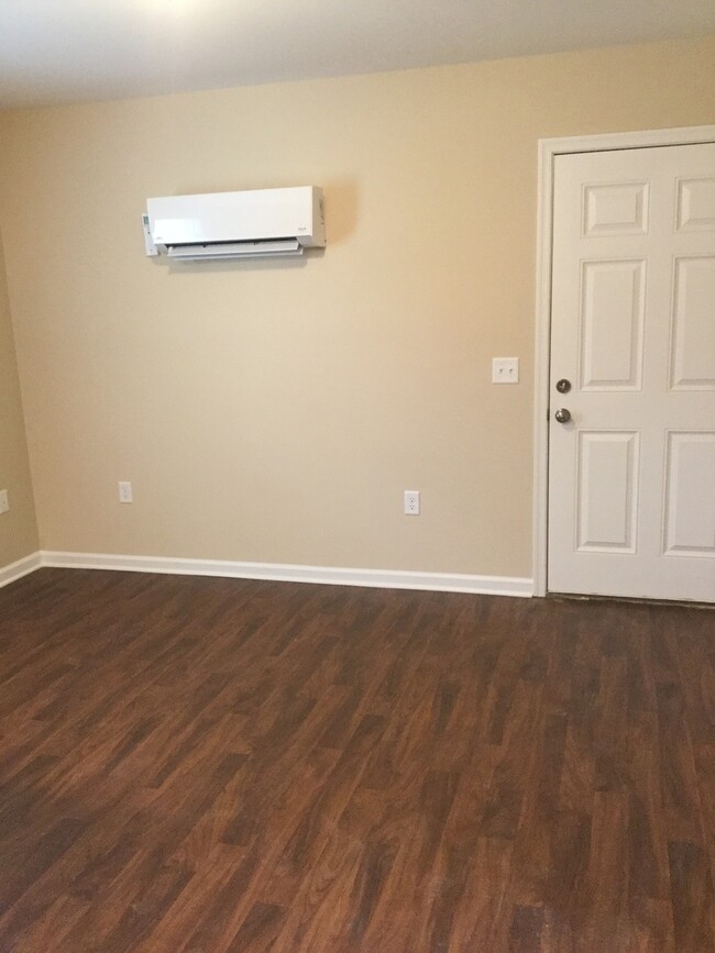 Building Photo - Newly constructed 1 bedroom/1 bath unit in...