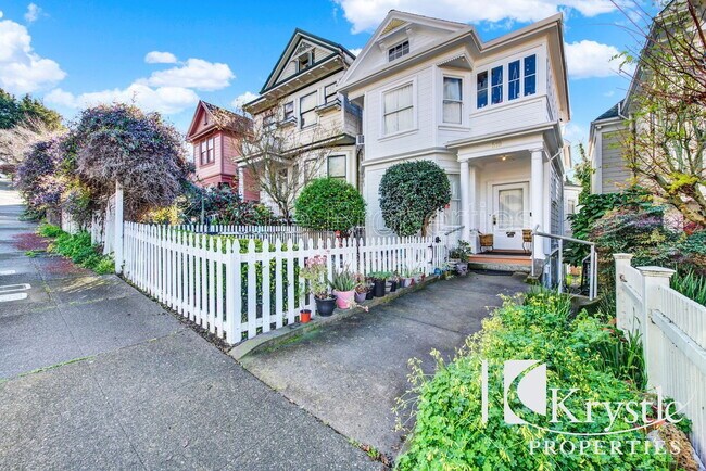 Foto del edificio - 519 Virginia St