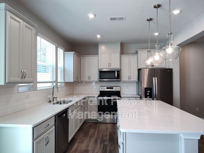 Building Photo - 8114 Overmeadow Ln