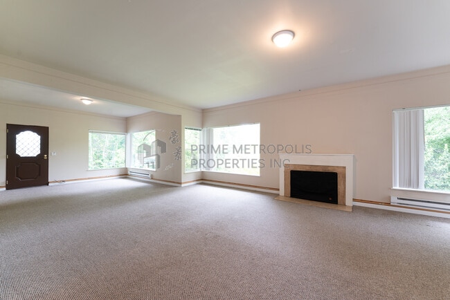 Foto del edificio - 11322 Exeter Ave NE