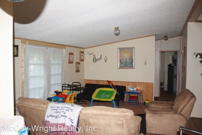 Foto del edificio - 230 Stringer Rd