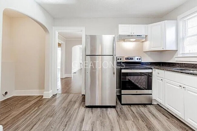 Foto del edificio - 111 Coldbrook Dr