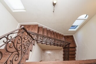 Building Photo - 2052 W Main St