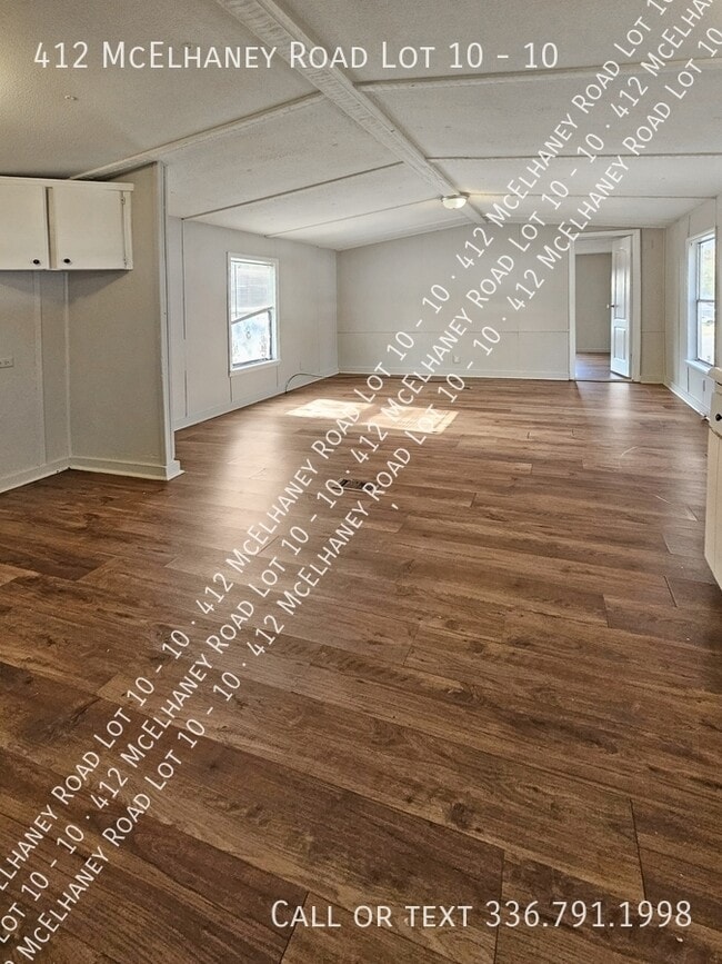 Building Photo - 412 McElhaney Rd