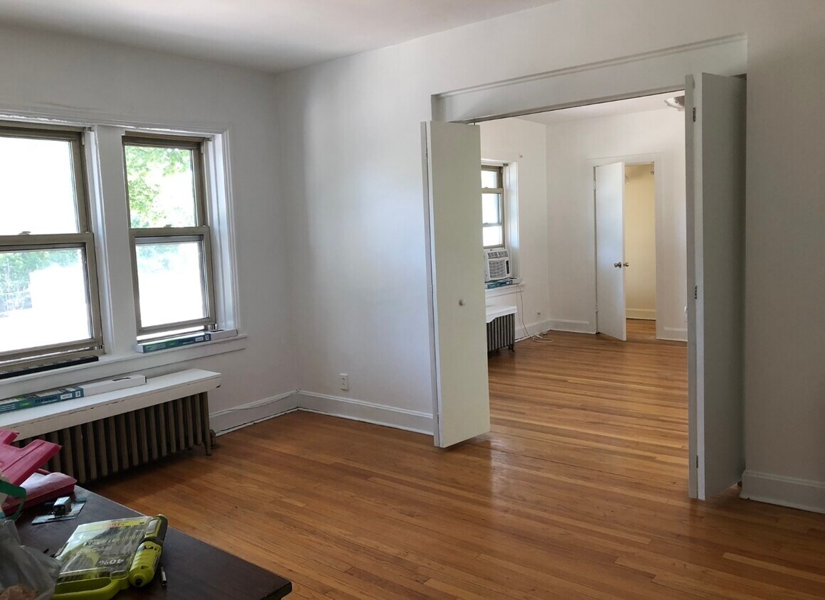 Living Room - 6468 N Lehigh Ave