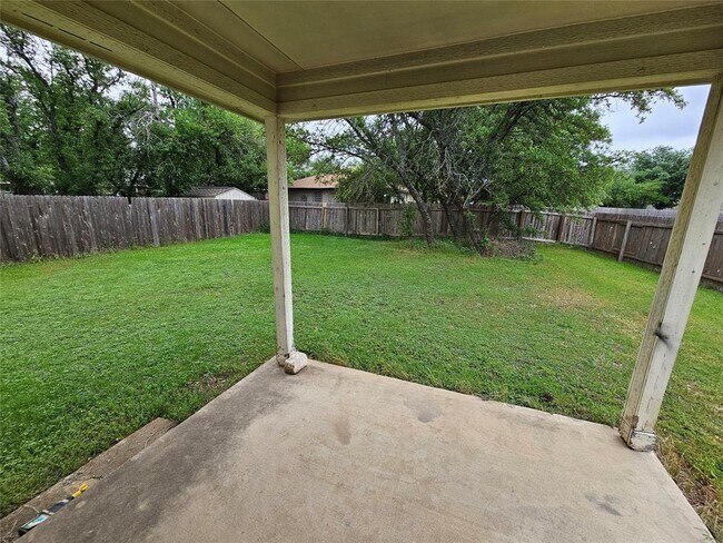 Foto del edificio - 3569 Rock Shelf Ln