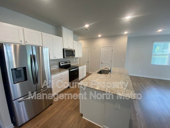 Building Photo - 5340 Melbourne Ln