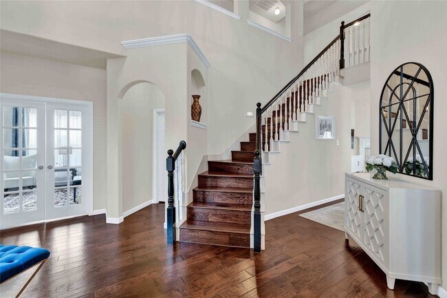 Foto del edificio - 7305 Oak Leaf Dr